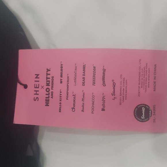 SHEIN Black Cap with Red Bow Detail - Picture 3 of 3